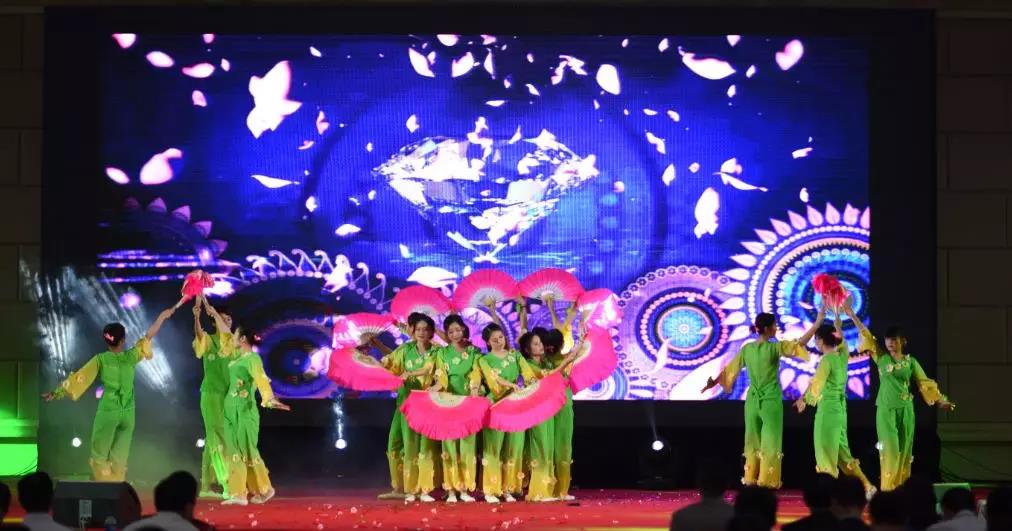 厚积薄发,小鸟体育正当时——2018小鸟体育年会精彩回顾 厚积薄发,小鸟体育正当时——2018小鸟体育年会精彩回顾