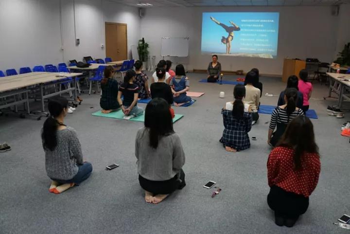 小鸟体育舒悦瑜伽社正式开班啦! 小鸟体育舒悦瑜伽社正式开班啦!
