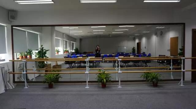 小鸟体育舒悦瑜伽社正式开班啦! 小鸟体育舒悦瑜伽社正式开班啦!