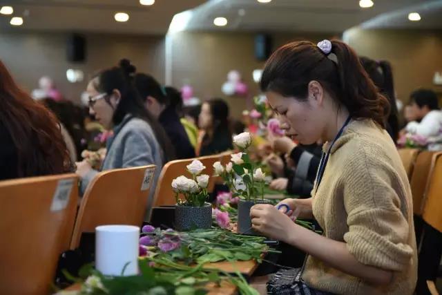 女神过节,速来围观~!! 女神过节,速来围观~!!