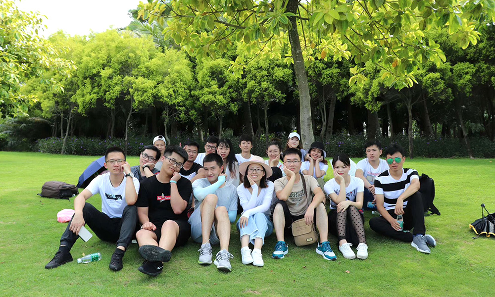 青春激昂,纳样辉煌 ——应届生集训 青春激昂,纳样辉煌 ——应届生集训